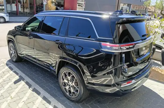 JEEP-COMMANDER-2022