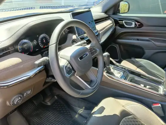 JEEP-COMMANDER-2022
