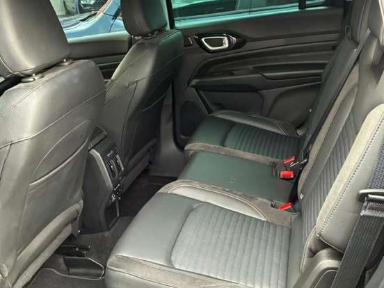 JEEP-COMMANDER-1.3 T270 TURBO FLEX LIMITED AT6 JEEP-COMMANDER-2025