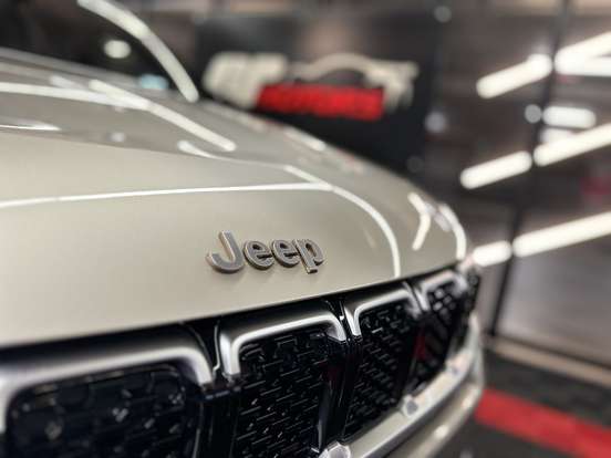 JEEP-COMMANDER-2022