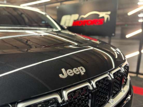 JEEP-COMMANDER-2024