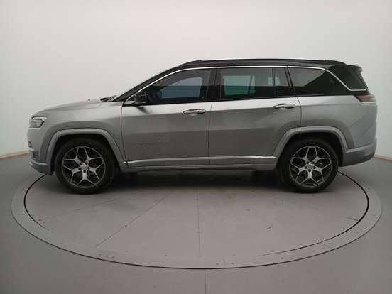 JEEP-COMMANDER-2024