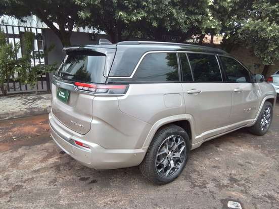 JEEP-COMMANDER-2024