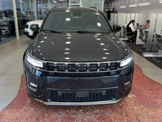 JEEP-COMMANDER-2.0 HURRICANE 4 TURBO FLEX BLACKHAWK AT9 JEEP-COMMANDER-2026