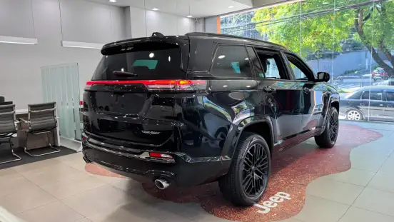 JEEP-COMMANDER-2026