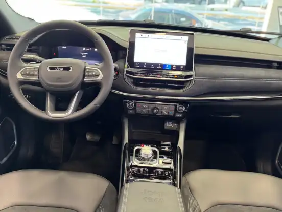 JEEP-COMMANDER-2.0 HURRICANE 4 TURBO FLEX BLACKHAWK AT9 JEEP-COMMANDER-2026