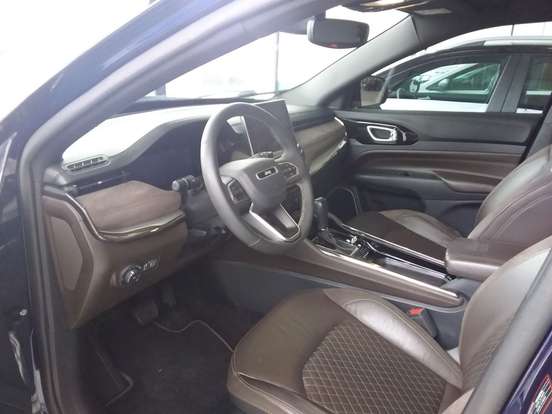 JEEP-COMMANDER-2024