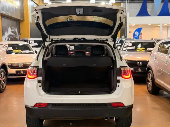 JEEP-COMPASS-2020