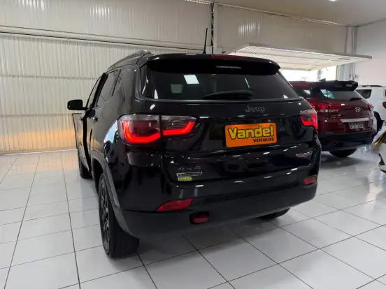 JEEP-COMPASS-2.0 16V DIESEL TRAILHAWK 4X4 AUTOMÁTICO JEEP-COMPASS-2019