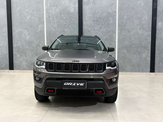 JEEP-COMPASS-2.0 16V DIESEL TRAILHAWK 4X4 AUTOMÁTICO JEEP-COMPASS-2019