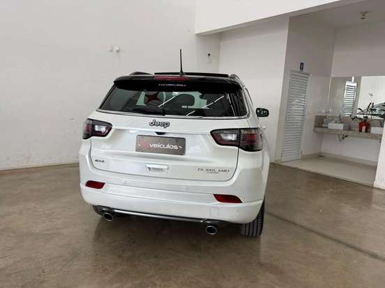 JEEP-COMPASS-2.0 HURRICANE 4 TURBO GASOLINA OVERLAND AT9 JEEP-COMPASS-2024