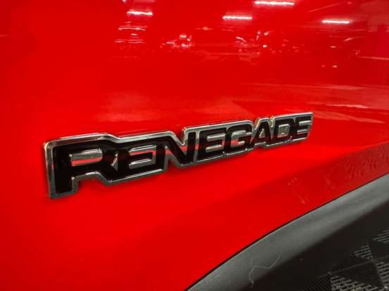 JEEP-RENEGADE-1.8 16V FLEX SPORT 4P AUTOMÁTICO JEEP-RENEGADE-2015