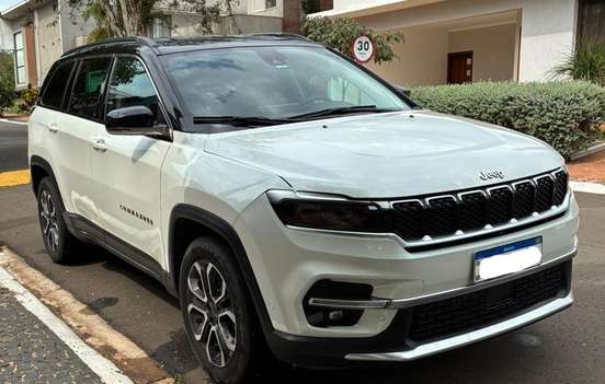 JEEP-COMMANDER-2022