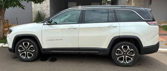 JEEP-COMMANDER-2022