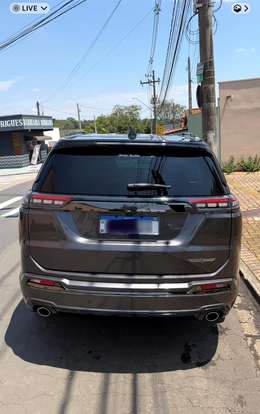 JEEP-COMMANDER-2024