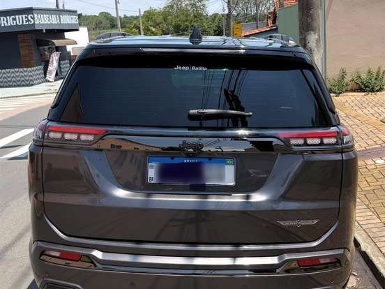JEEP-COMMANDER-2.0 HURRICANE 4 TURBO GASOLINA BLACKHAWK AT9 JEEP-COMMANDER-2024