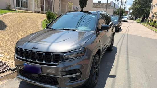 JEEP-COMMANDER-2024