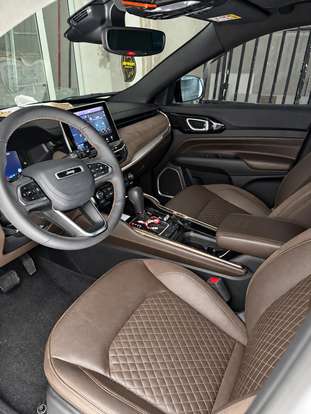 JEEP-COMMANDER-2025