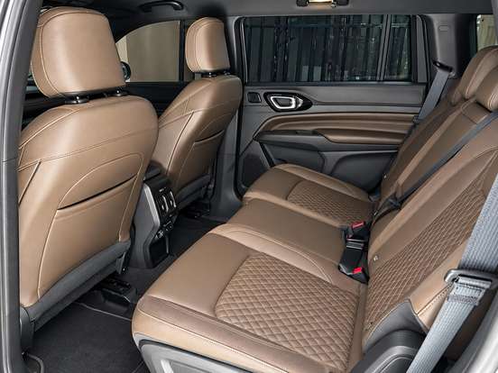 JEEP-COMMANDER-2.0 HURRICANE 4 TURBO GASOLINA OVERLAND AT9 JEEP-COMMANDER-2025