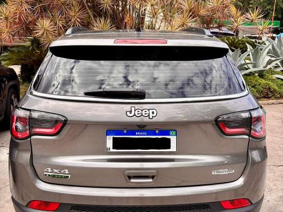 JEEP-COMPASS-2.0 16V DIESEL LONGITUDE 4X4 AUTOMÁTICO JEEP-COMPASS-2017