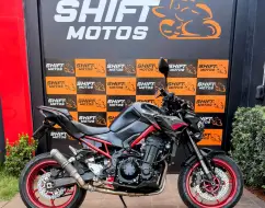 KAWASAKI Z900 KAWASAKI Z900