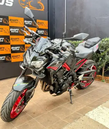 KAWASAKI-Z900-2021