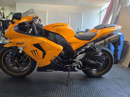 KAWASAKI-NINJA ZX-10R KAWASAKI-NINJA ZX-10R-2006