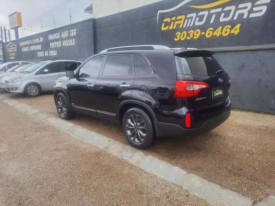 KIA-SORENTO-3.5 V6 GASOLINA EX 7L 4WD AUTOMÁTICO KIA-SORENTO-2014