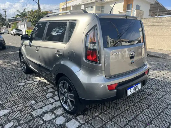 KIA-SOUL-1.6 EX 16V FLEX 4P MANUAL KIA-SOUL-2011