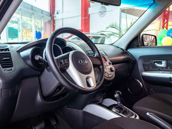 KIA-SOUL-1.6 U.173 16V FLEX 4P AUTOMÁTICO KIA-SOUL-2013