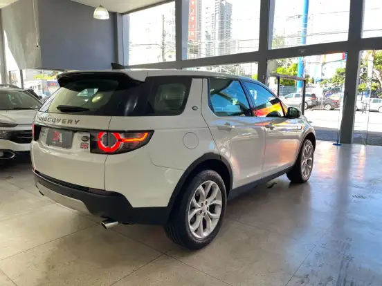 LAND ROVER-DISCOVERY SPORT-2017