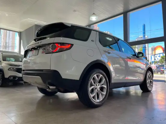LAND ROVER-DISCOVERY SPORT-2017