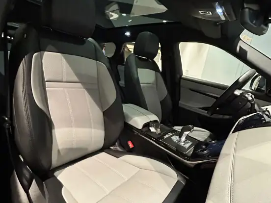 LAND ROVER-RANGE ROVER EVOQUE-2.0 P250 FLEX R-DYNAMIC SE AWD AUTOMÁTICO LAND ROVER-RANGE ROVER EVOQUE-2020