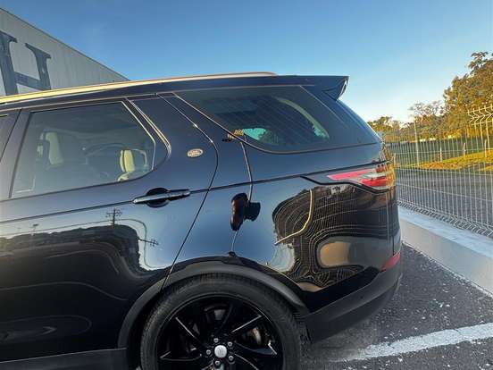 LAND ROVER-DISCOVERY-3.0 V6 TD6 DIESEL FIRST EDITION 4WD AUTOMÁTICO LAND ROVER-DISCOVERY-2017