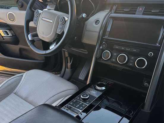 LAND ROVER-DISCOVERY-3.0 V6 TD6 DIESEL FIRST EDITION 4WD AUTOMÁTICO LAND ROVER-DISCOVERY-2017