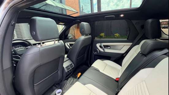 LAND ROVER-DISCOVERY SPORT-2024