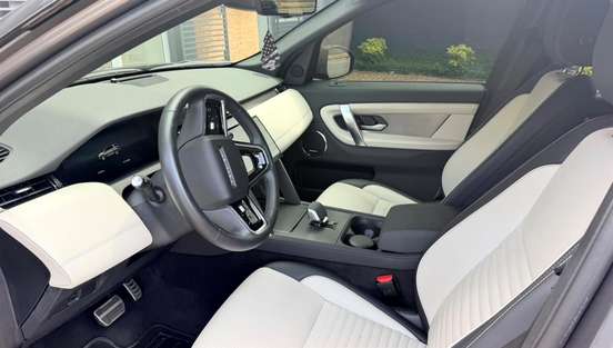 LAND ROVER-DISCOVERY SPORT-2024