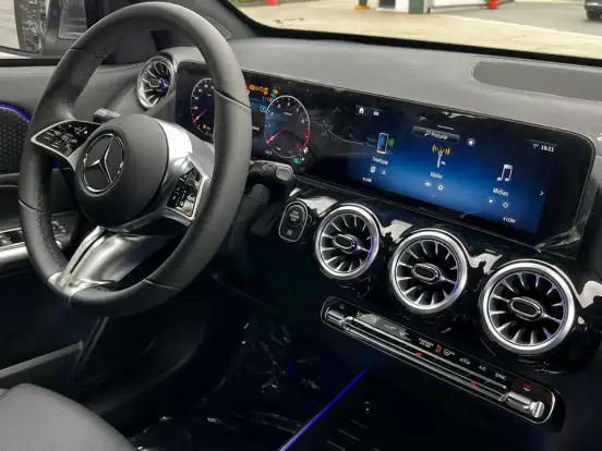 MERCEDES-BENZ-GLA 200-1.3 MHEV AMG LINE 7G-DCT MERCEDES-BENZ-GLA 200-2026