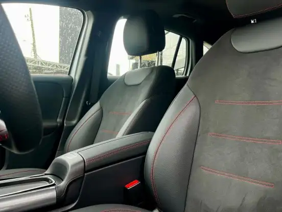MERCEDES-BENZ-GLA 200-1.3 MHEV AMG LINE 7G-DCT MERCEDES-BENZ-GLA 200-2025