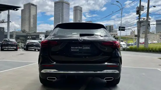 MERCEDES-BENZ-GLA 200-2025