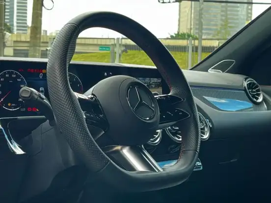 MERCEDES-BENZ-GLA 200-1.3 MHEV AMG LINE 7G-DCT MERCEDES-BENZ-GLA 200-2025