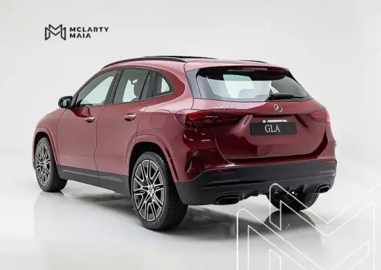 MERCEDES-BENZ-GLA 200-2026