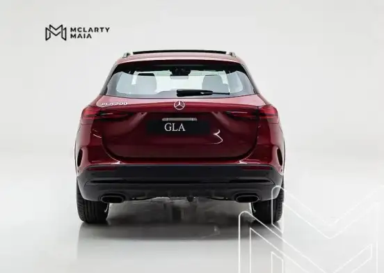 MERCEDES-BENZ-GLA 200-2026