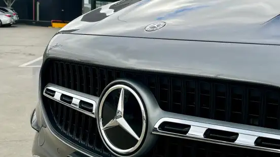 MERCEDES-BENZ-GLA 200-2026