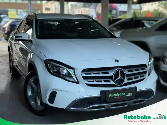 MERCEDES-BENZ GLA 200 1.6 CGI FLEX ADVANCE 7G-DCT