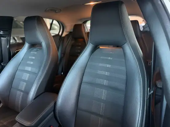 MERCEDES-BENZ-GLA 200-2018