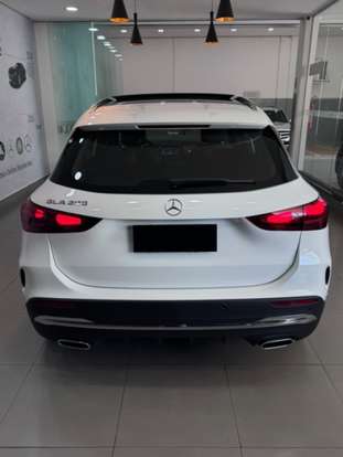 MERCEDES-BENZ-GLA 200-2026