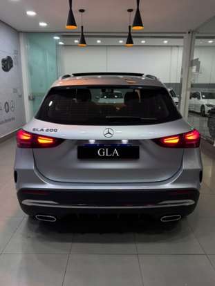 MERCEDES-BENZ-GLA 200-2026