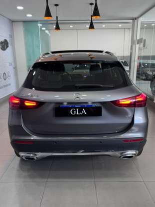 MERCEDES-BENZ-GLA 200-2026
