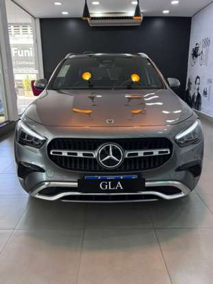 MERCEDES-BENZ-GLA 200-2026